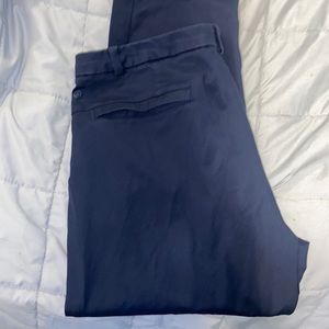 Lululemon size 38 pants